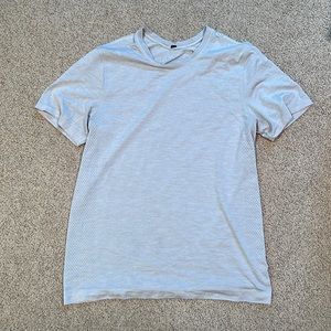 Lululemon Mens Short Sleeve Athletic Top